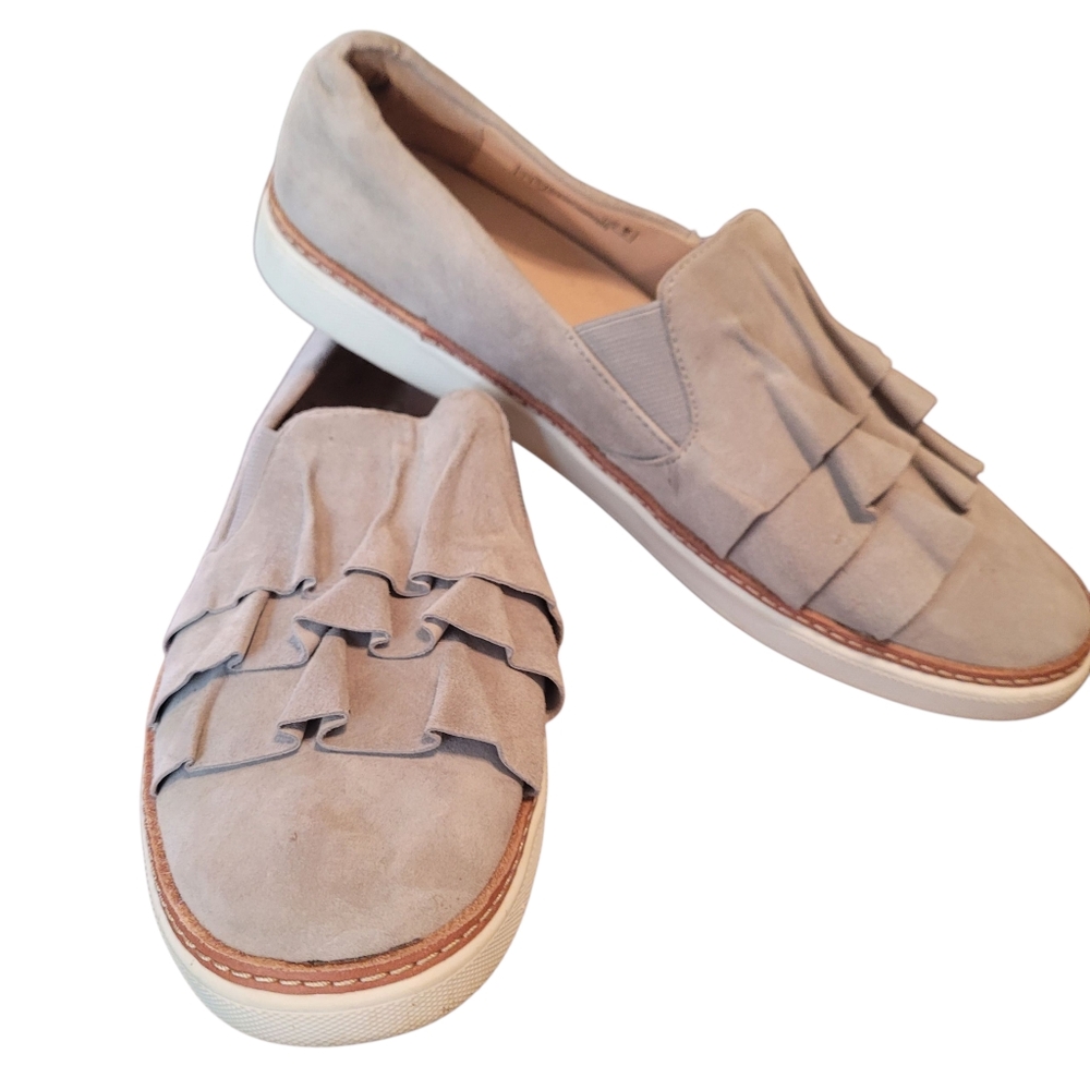 Vionic Gray Suede Loafers with Ruffle Detail
